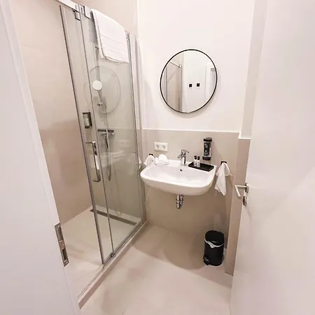 Staylight Exklusive Suite, Nahe Rathaus - Fruehstueck, Parkplatz, Ideal Fuer 4 Personen