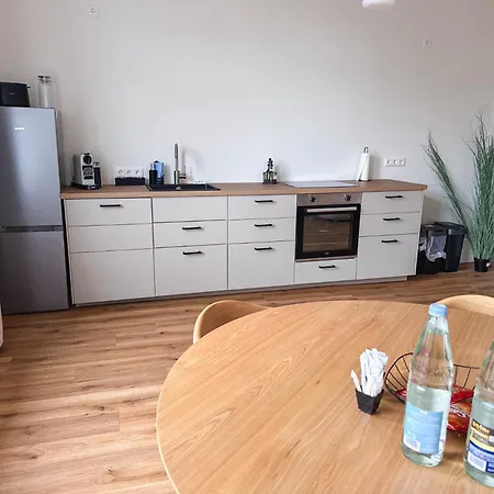 Lägenhet Staylight Exklusive Suite, Nahe Rathaus - Fruehstueck, Parkplatz, Ideal Fuer 4 Personen *