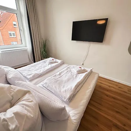 Staylight Exklusive Suite, Nahe Rathaus - Fruehstueck, Parkplatz, Ideal Fuer 4 Personen Celle